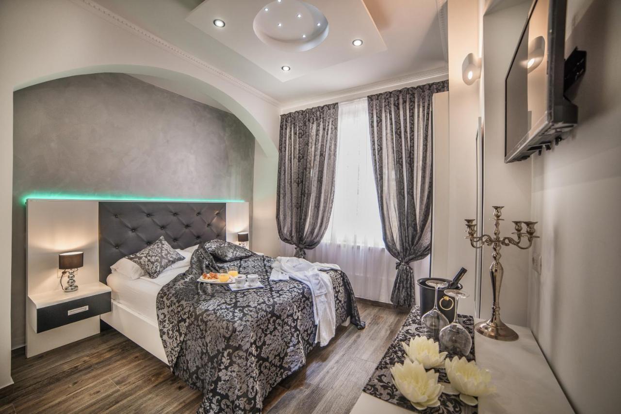 Boutique Natka 4*
