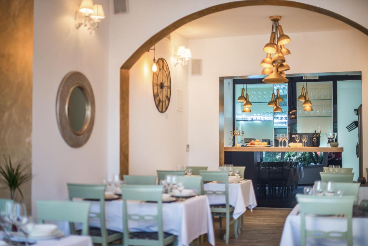 Boutique Natka 4*